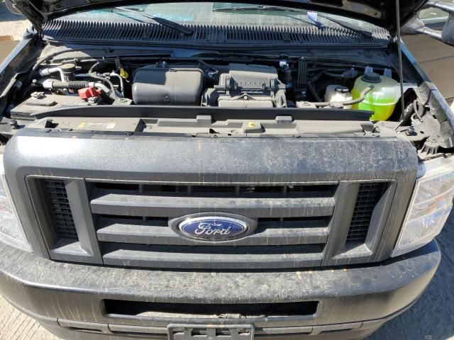 2024 Ford Econoline E350 Super Duty Cutaway Van