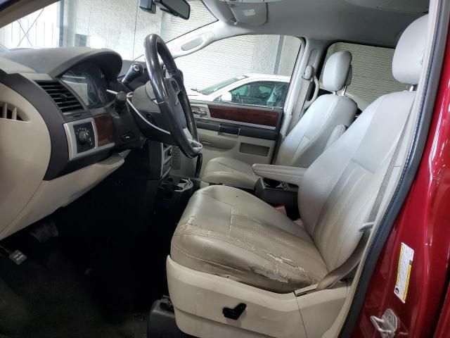 2010 Chrysler Town & Country Touring Plus