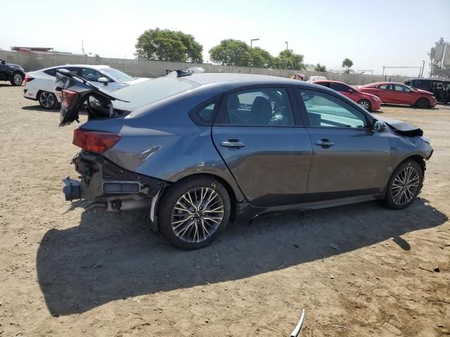 2023 KIA Forte GT Line