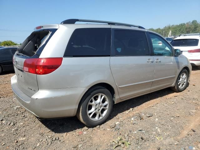 2004 Toyota Sienna XLE