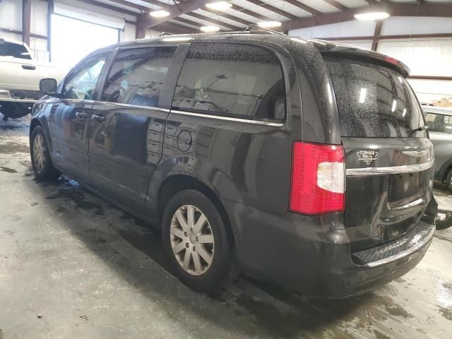 2015 Chrysler Town & Country LX