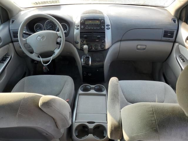 2006 Toyota Sienna CE