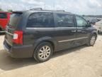 2012 Chrysler Town & Country Touring L