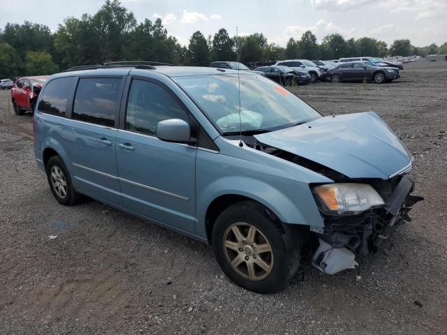 2010 Chrysler Town & Country Touring