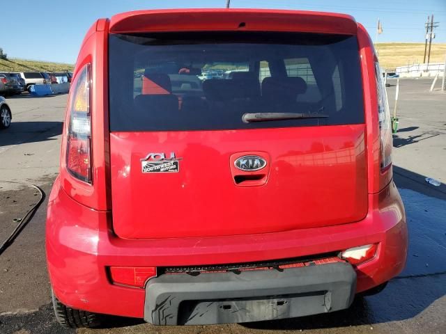 2010 KIA Soul +