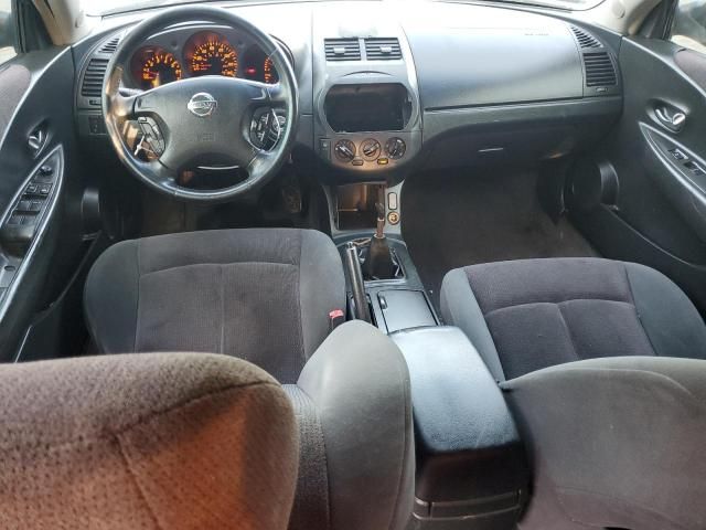 2002 Nissan Altima Base