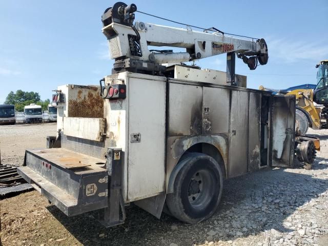 2007 Peterbilt 335