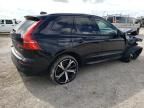 2022 Volvo XC60 B6 R-Design