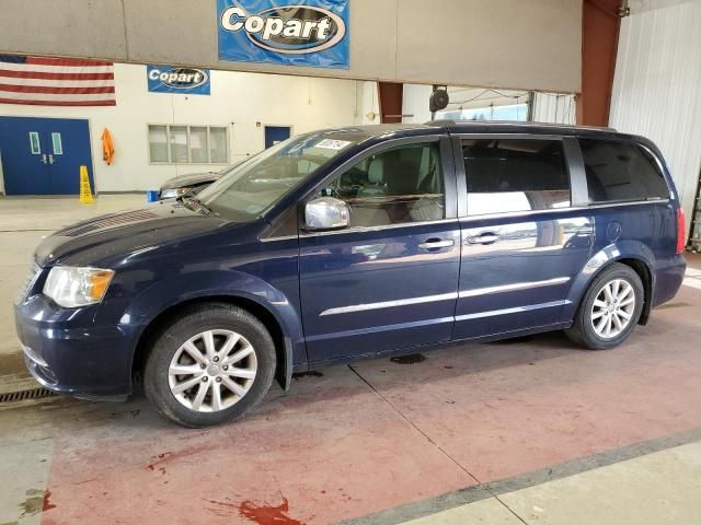 2015 Chrysler Town & Country Limited Platinum