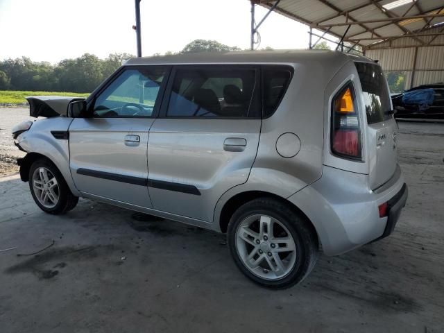 2010 KIA Soul +