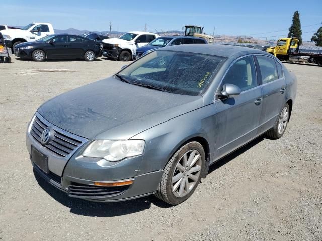 2006 Volkswagen Passat 2.0T Luxury