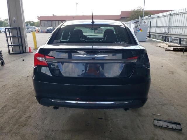 2013 Chrysler 200 Limited