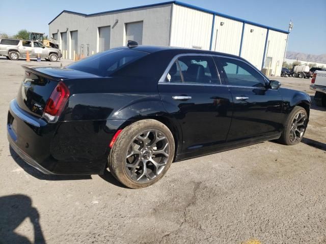 2016 Chrysler 300C