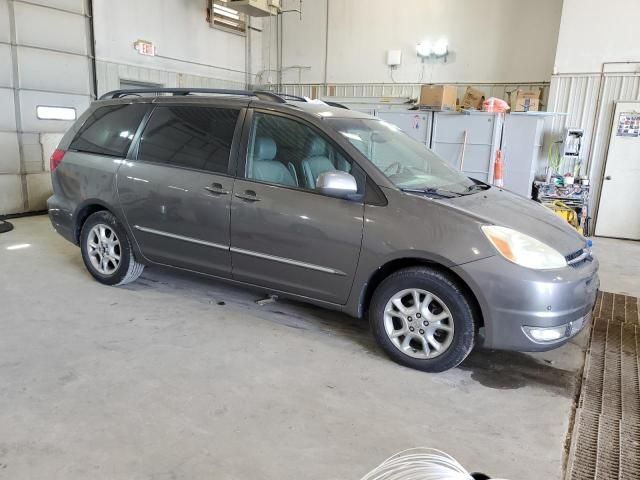 2004 Toyota Sienna XLE