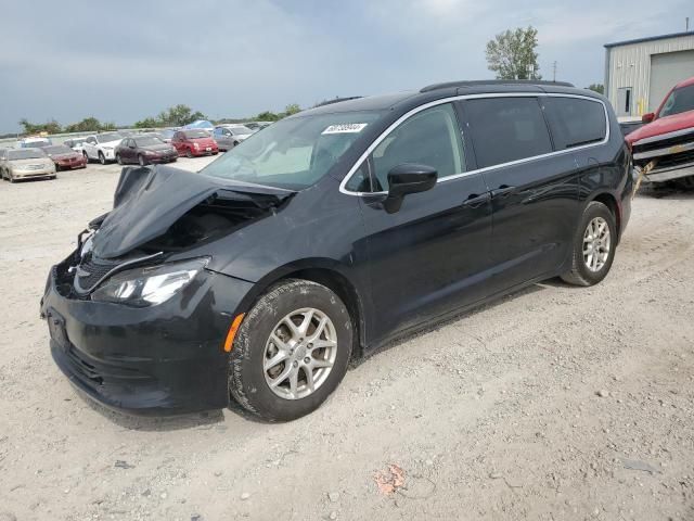 2020 Chrysler Voyager LXI