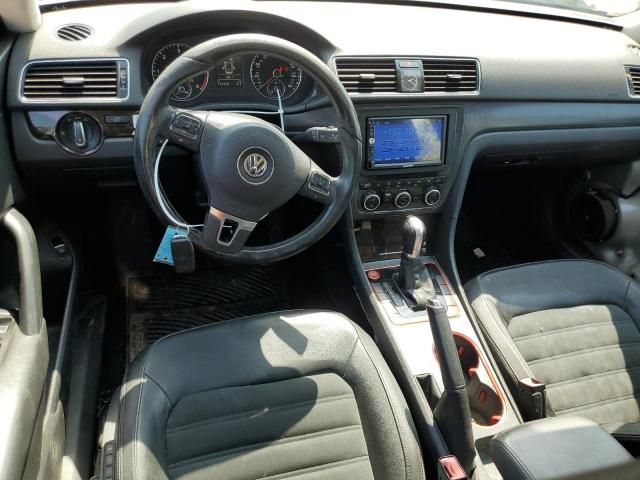 2014 Volkswagen Passat SEL