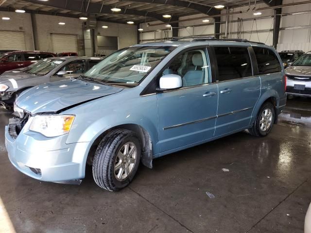 2009 Chrysler Town & Country Touring