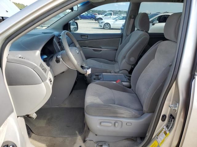 2010 Toyota Sienna CE