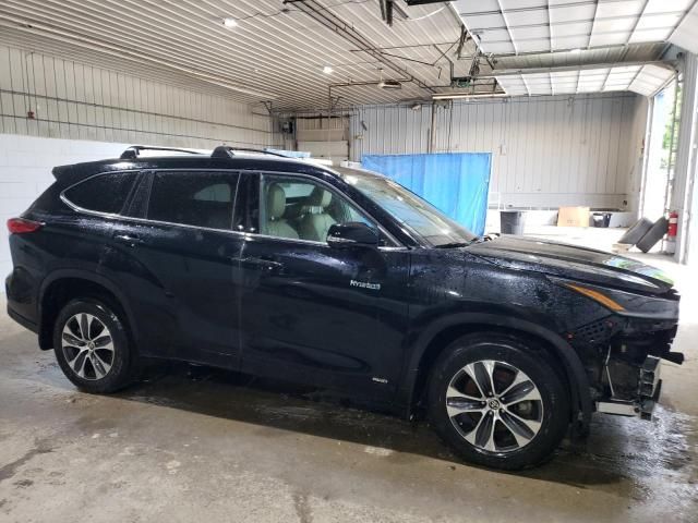 2021 Toyota Highlander Hybrid XLE