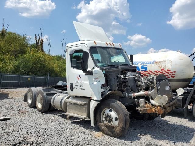 2024 Freightliner Cascadia 126