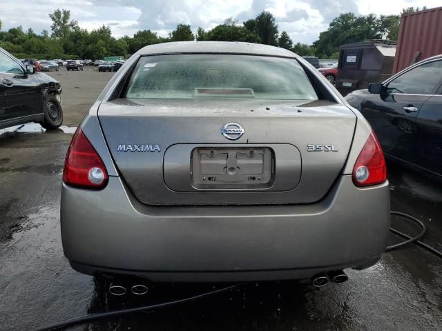 2004 Nissan Maxima SE