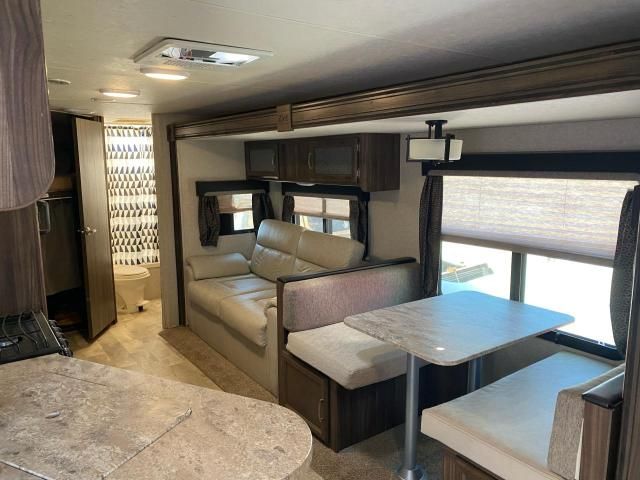 2018 Coachmen Apex Ultra