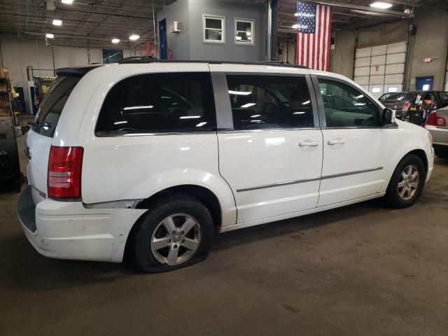 2009 Chrysler Town & Country Touring