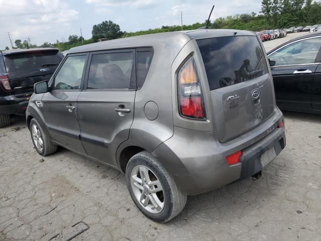 2011 KIA Soul +