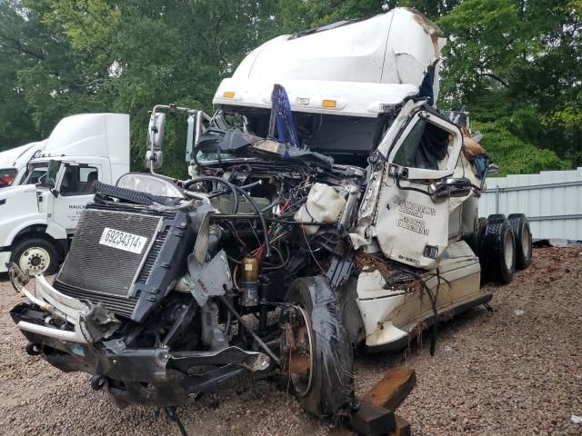 2006 Freightliner Conventional Columbia