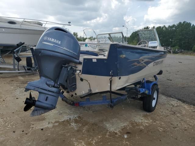 2001 Crestliner Savannah