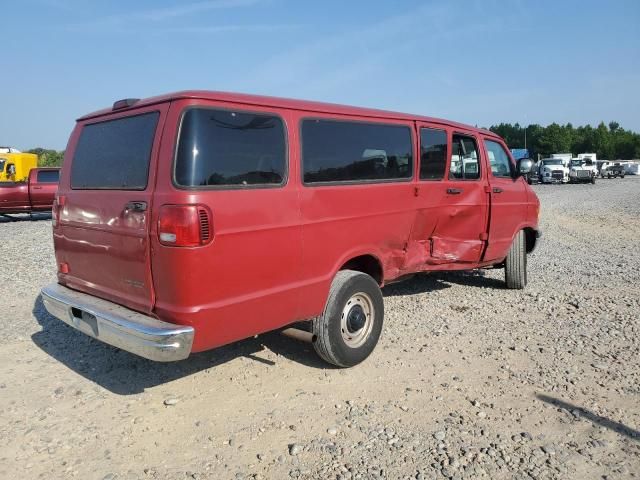 2001 Dodge RAM Wagon B3500