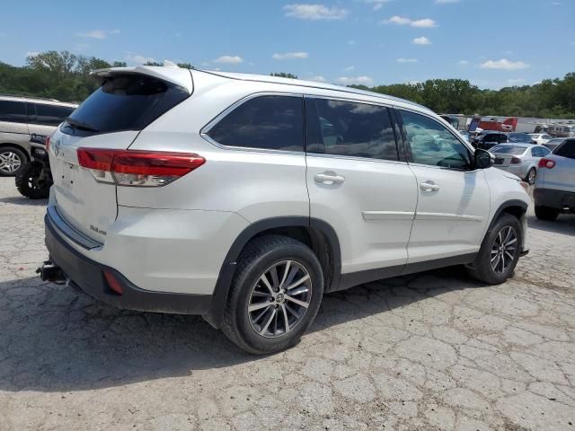 2019 Toyota Highlander SE