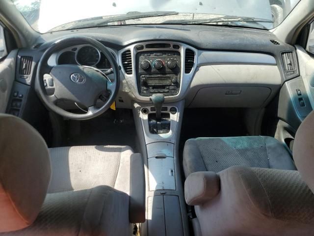 2004 Toyota Highlander Base