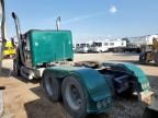 2000 Freightliner Conventional FLD120