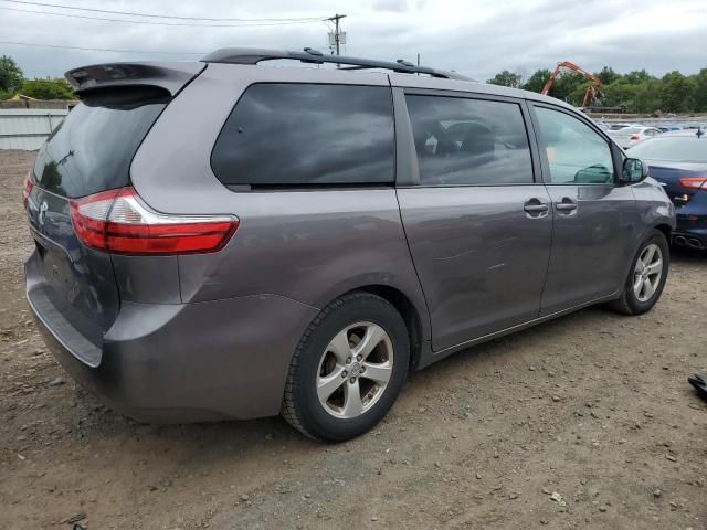 2015 Toyota Sienna LE