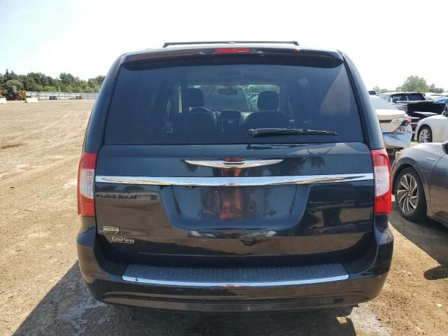 2013 Chrysler Town & Country Touring