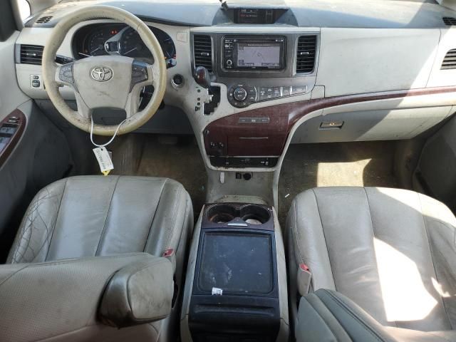 2012 Toyota Sienna XLE