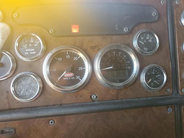 2003 Peterbilt 379