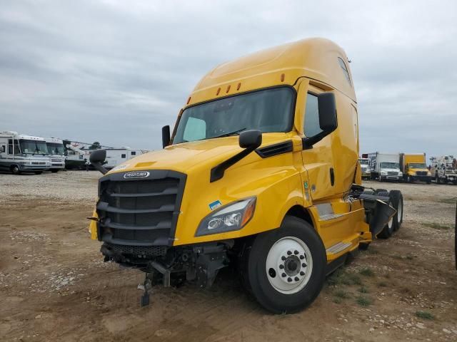 2022 Freightliner Cascadia 126