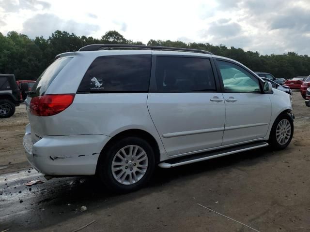 2008 Toyota Sienna XLE