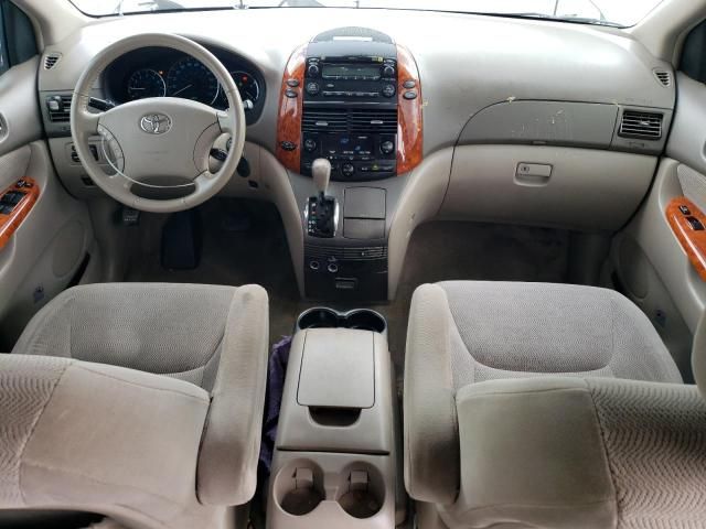 2006 Toyota Sienna XLE