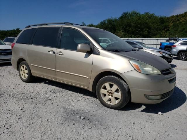 2004 Toyota Sienna XLE