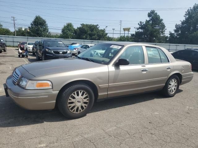 2005 Ford Crown Victoria LX