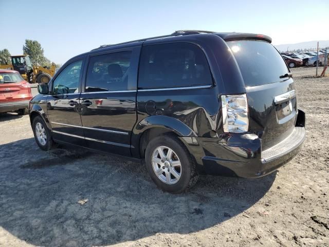 2010 Chrysler Town & Country Touring