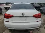 2016 Volkswagen Passat SE