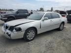 2005 Lincoln Town Car Signature Limited