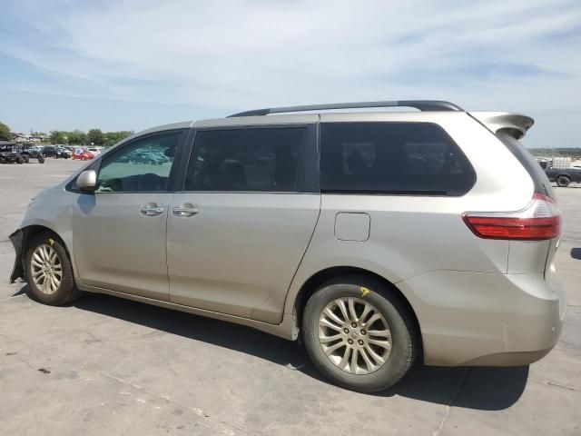 2015 Toyota Sienna XLE