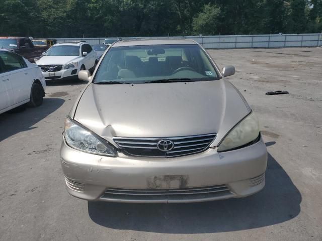 2005 Toyota Camry LE