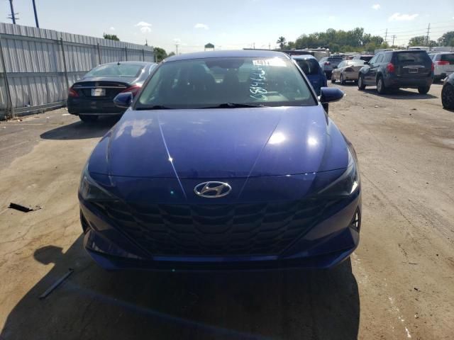 2021 Hyundai Elantra SE