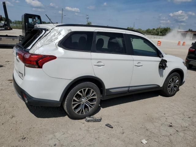 2016 Mitsubishi Outlander SE